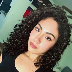 Meet your Posher, Julliana